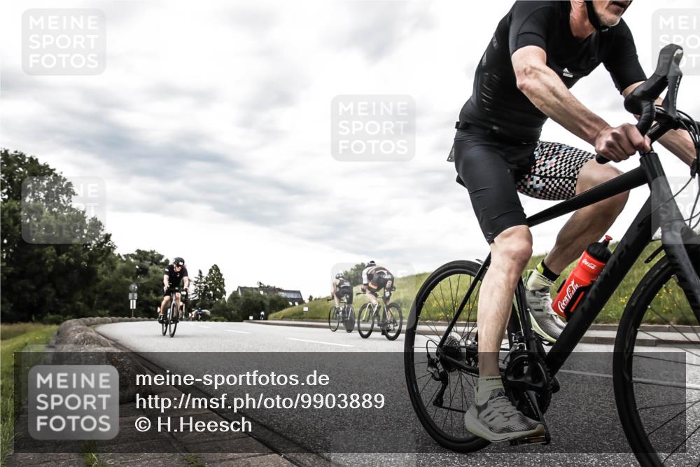 21.06.2026 - 29. Vierlanden-Triathlon H.Heesch http://msf.ph/oto/9903889 21.06.2026 10:17:44 Radfahren 63, 458, 475 meine-sportfotos.de