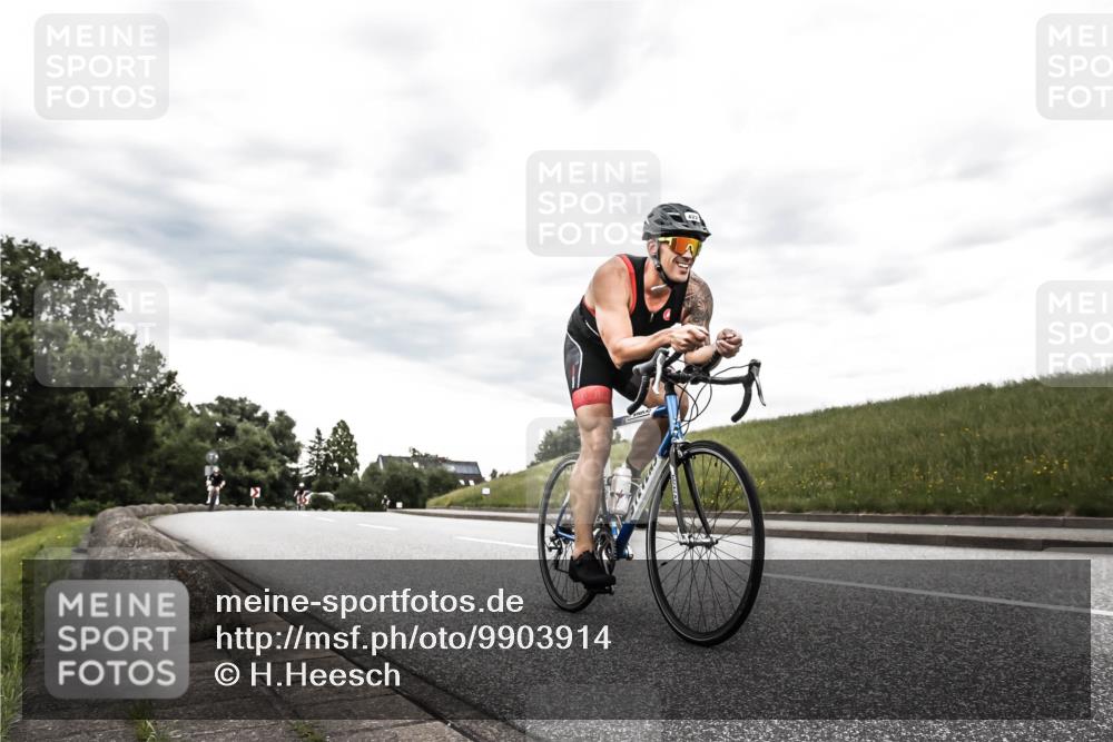 21.06.2026 - 29. Vierlanden-Triathlon H.Heesch http://msf.ph/oto/9903914 21.06.2026 10:17:58 Radfahren 3, 422, 444, 474 meine-sportfotos.de