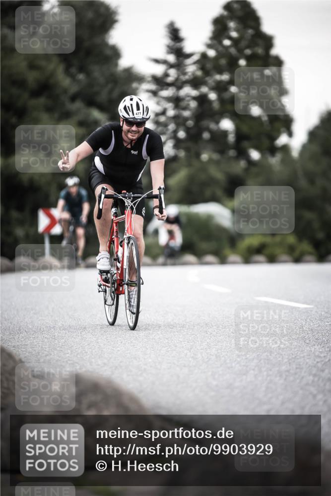21.06.2026 - 29. Vierlanden-Triathlon H.Heesch http://msf.ph/oto/9903929 21.06.2026 10:18:04 Radfahren 64, 191, 439, 474, 477 meine-sportfotos.de