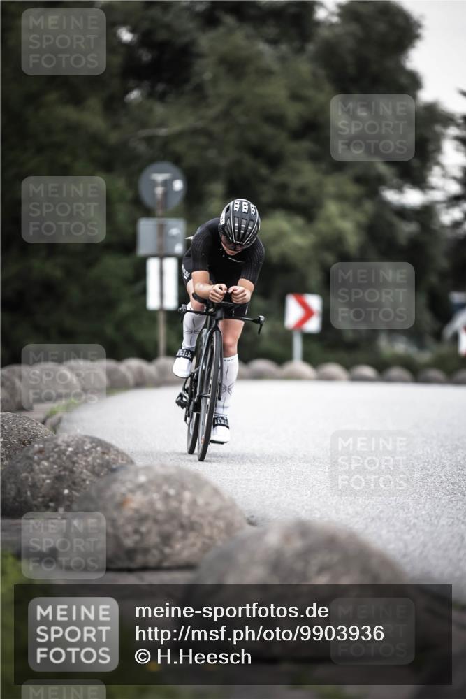 21.06.2026 - 29. Vierlanden-Triathlon H.Heesch http://msf.ph/oto/9903936 21.06.2026 10:19:11 Radfahren 24, 45, 247, 261, 418 meine-sportfotos.de