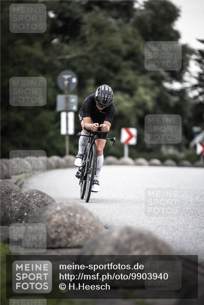 21.06.2026 - 29. Vierlanden-Triathlon H.Heesch http://msf.ph/oto/9903940 21.06.2026 10:19:11 Radfahren 24, 45, 247, 261, 418 meine-sportfotos.de