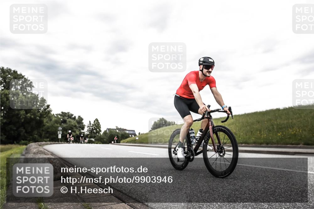 21.06.2026 - 29. Vierlanden-Triathlon H.Heesch http://msf.ph/oto/9903946 21.06.2026 10:18:33 Radfahren 121, 446 meine-sportfotos.de