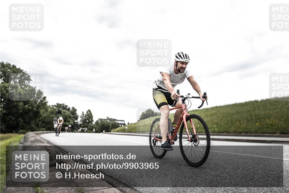 21.06.2026 - 29. Vierlanden-Triathlon H.Heesch http://msf.ph/oto/9903965 21.06.2026 10:23:02 Radfahren 193, 226, 241, 404, 614 meine-sportfotos.de