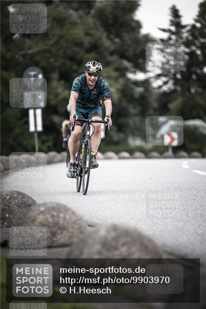 21.06.2026 - 29. Vierlanden-Triathlon H.Heesch http://msf.ph/oto/9903970 21.06.2026 10:18:07 Radfahren 64, 191, 439, 477 meine-sportfotos.de