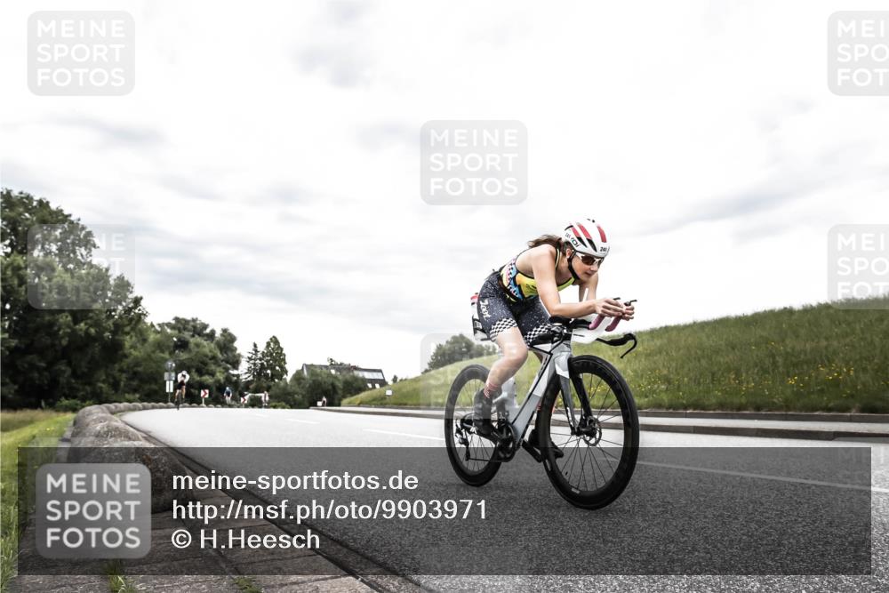 21.06.2026 - 29. Vierlanden-Triathlon H.Heesch http://msf.ph/oto/9903971 21.06.2026 10:23:03 Radfahren 193, 226, 241, 302, 404, 614 meine-sportfotos.de