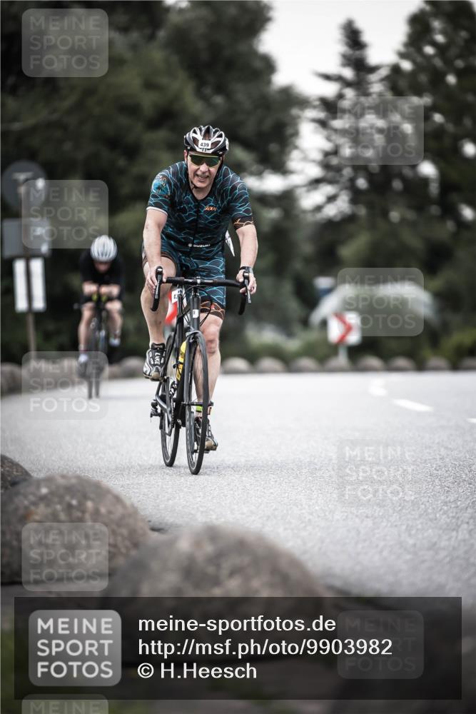 21.06.2026 - 29. Vierlanden-Triathlon H.Heesch http://msf.ph/oto/9903982 21.06.2026 10:18:07 Radfahren 64, 191, 439, 477 meine-sportfotos.de