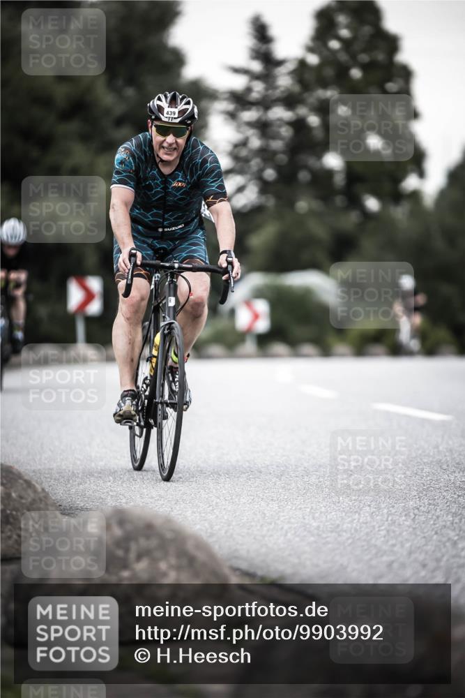 21.06.2026 - 29. Vierlanden-Triathlon H.Heesch http://msf.ph/oto/9903992 21.06.2026 10:18:07 Radfahren 64, 191, 439, 477 meine-sportfotos.de