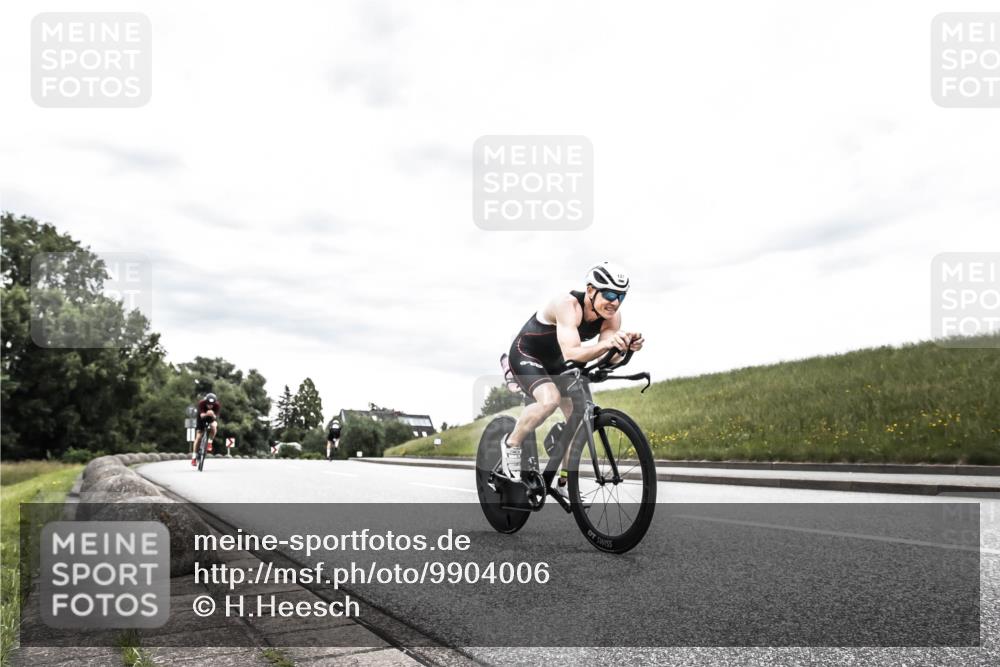 21.06.2026 - 29. Vierlanden-Triathlon H.Heesch http://msf.ph/oto/9904006 21.06.2026 10:23:25 Radfahren 127, 145, 190, 1354 meine-sportfotos.de