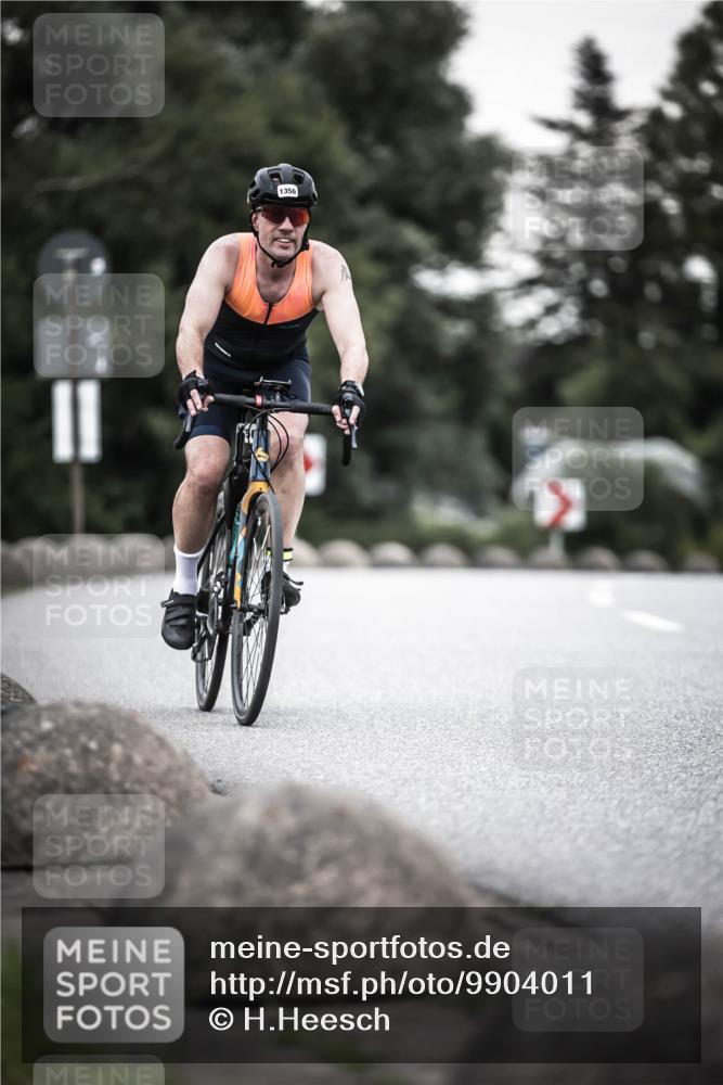 21.06.2026 - 29. Vierlanden-Triathlon H.Heesch http://msf.ph/oto/9904011 21.06.2026 10:19:21 Radfahren 171, 184, 242, 247, 1356 meine-sportfotos.de