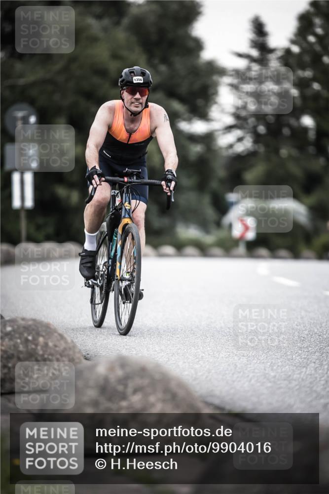 21.06.2026 - 29. Vierlanden-Triathlon H.Heesch http://msf.ph/oto/9904016 21.06.2026 10:19:21 Radfahren 171, 184, 242, 247, 1356 meine-sportfotos.de