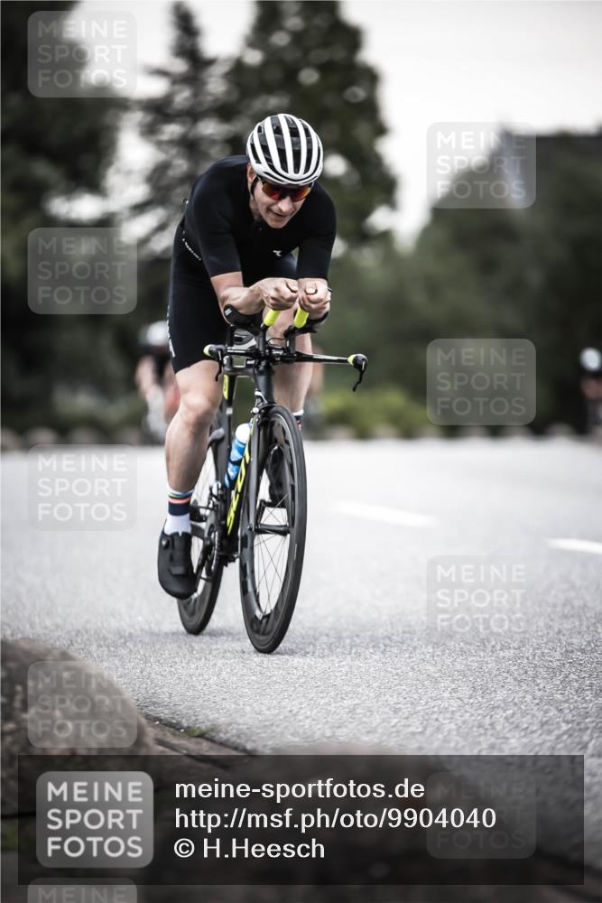 21.06.2026 - 29. Vierlanden-Triathlon H.Heesch http://msf.ph/oto/9904040 21.06.2026 10:18:09 Radfahren 191, 279, 439 meine-sportfotos.de