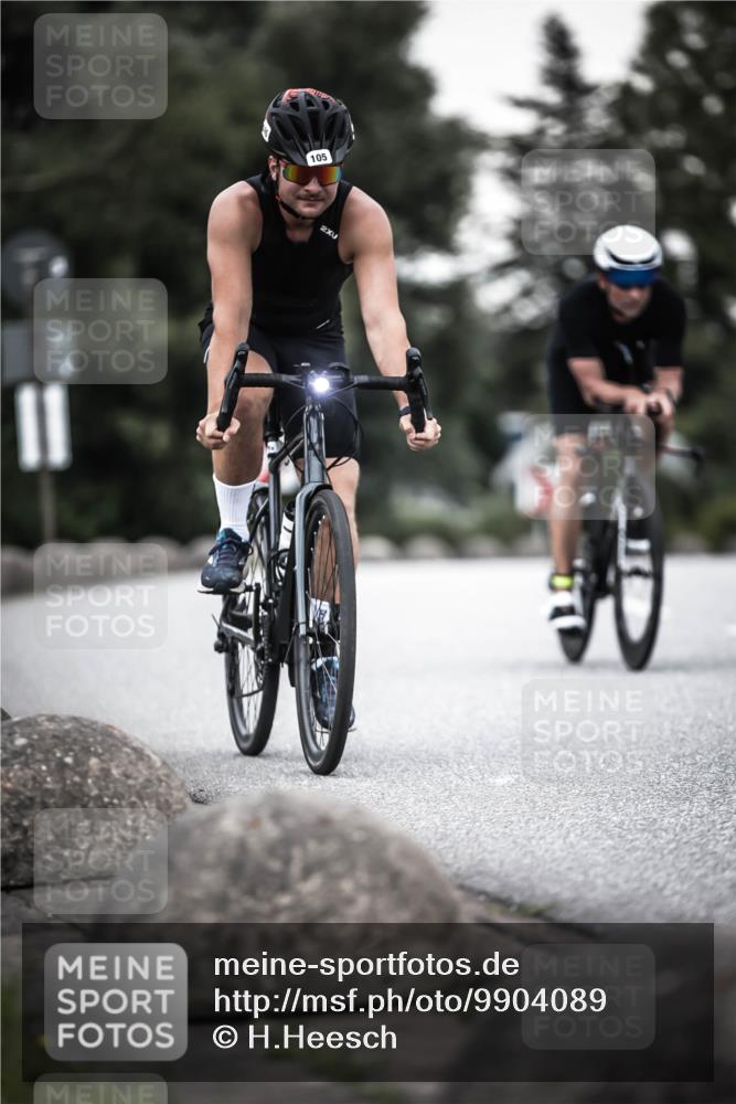 21.06.2026 - 29. Vierlanden-Triathlon H.Heesch http://msf.ph/oto/9904089 21.06.2026 10:18:17 Radfahren 105, 124, 279 meine-sportfotos.de