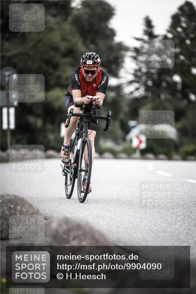 21.06.2026 - 29. Vierlanden-Triathlon H.Heesch http://msf.ph/oto/9904090 21.06.2026 10:19:28 Radfahren 171, 184, 242 meine-sportfotos.de