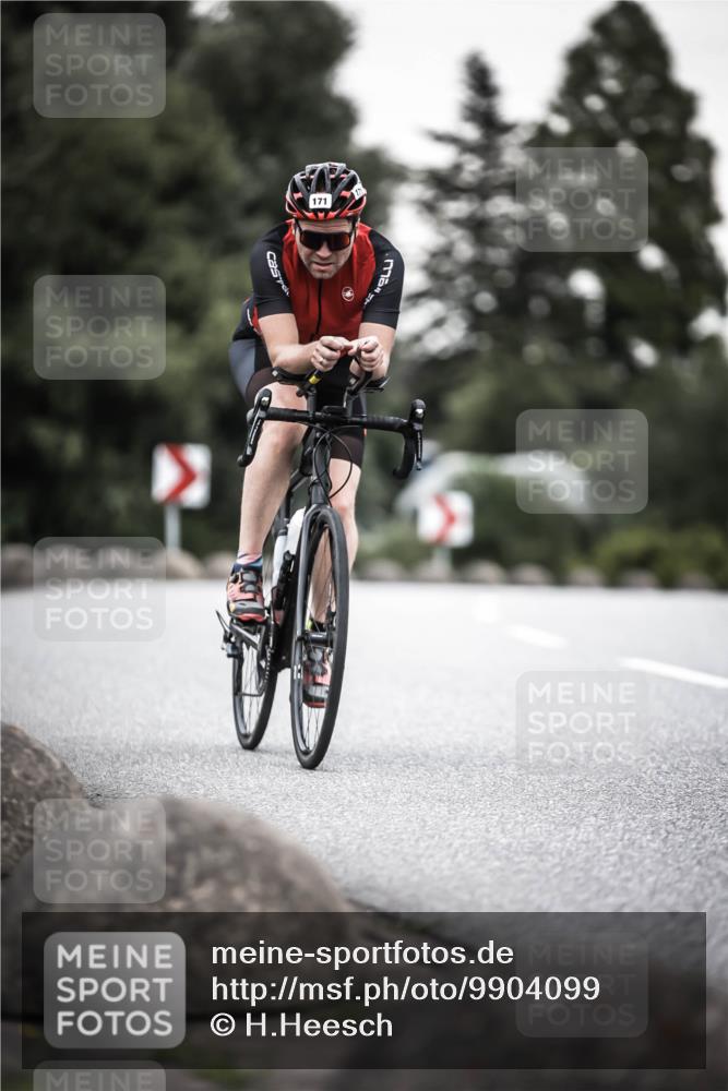 21.06.2026 - 29. Vierlanden-Triathlon H.Heesch http://msf.ph/oto/9904099 21.06.2026 10:19:29 Radfahren 171, 184, 242 meine-sportfotos.de