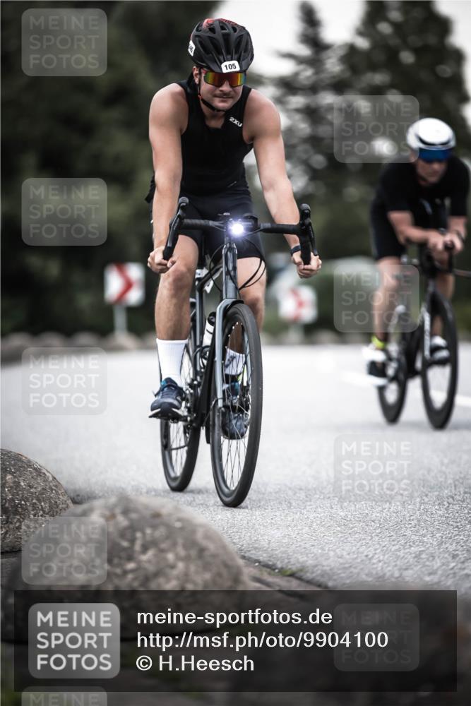 21.06.2026 - 29. Vierlanden-Triathlon H.Heesch http://msf.ph/oto/9904100 21.06.2026 10:18:17 Radfahren 105, 124, 279 meine-sportfotos.de
