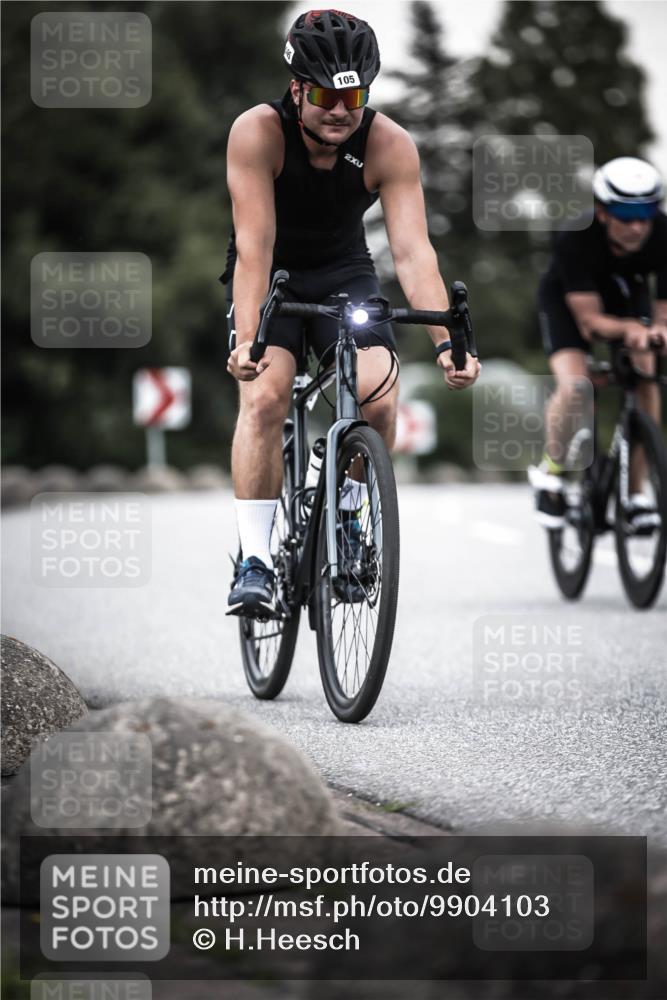 21.06.2026 - 29. Vierlanden-Triathlon H.Heesch http://msf.ph/oto/9904103 21.06.2026 10:18:17 Radfahren 105, 124, 279 meine-sportfotos.de