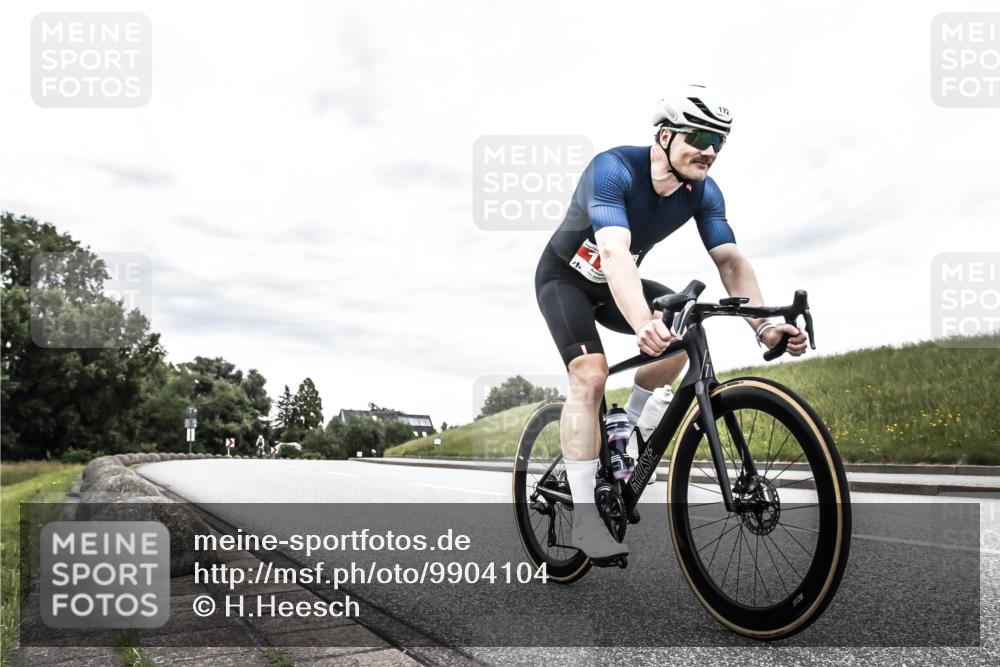 21.06.2026 - 29. Vierlanden-Triathlon H.Heesch http://msf.ph/oto/9904104 21.06.2026 10:24:21 Radfahren 74, 172, 196, 240 meine-sportfotos.de