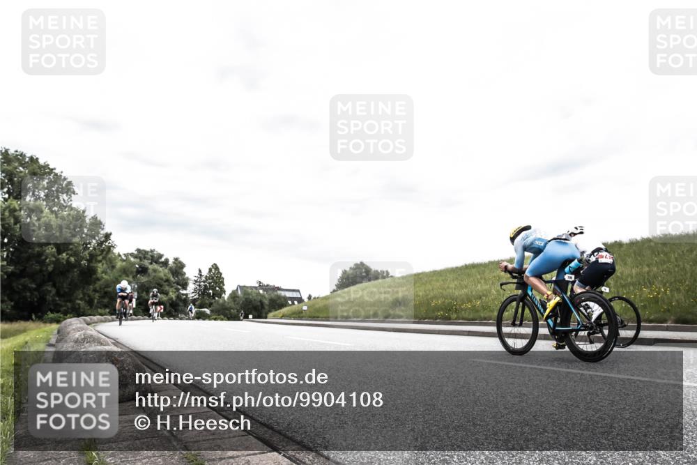 21.06.2026 - 29. Vierlanden-Triathlon H.Heesch http://msf.ph/oto/9904108 21.06.2026 10:24:31 Radfahren 84, 94, 169, 370, 552, 622 meine-sportfotos.de