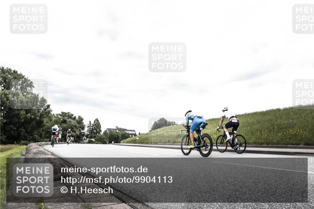 21.06.2026 - 29. Vierlanden-Triathlon H.Heesch http://msf.ph/oto/9904113 21.06.2026 10:24:31 Radfahren 84, 94, 169, 370, 552, 622 meine-sportfotos.de