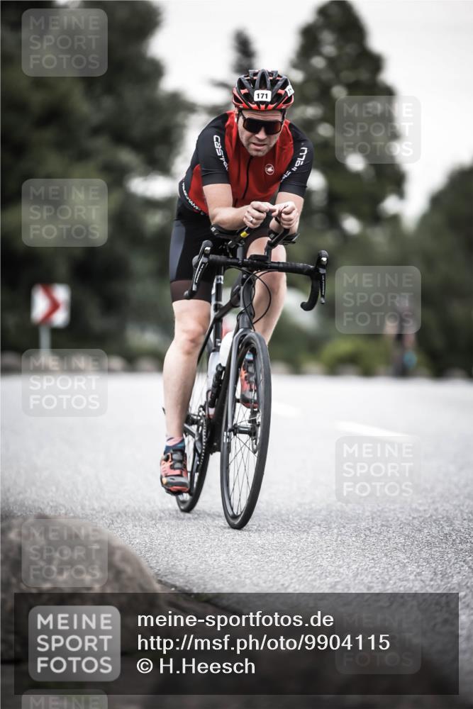 21.06.2026 - 29. Vierlanden-Triathlon H.Heesch http://msf.ph/oto/9904115 21.06.2026 10:19:29 Radfahren 171, 184, 242 meine-sportfotos.de