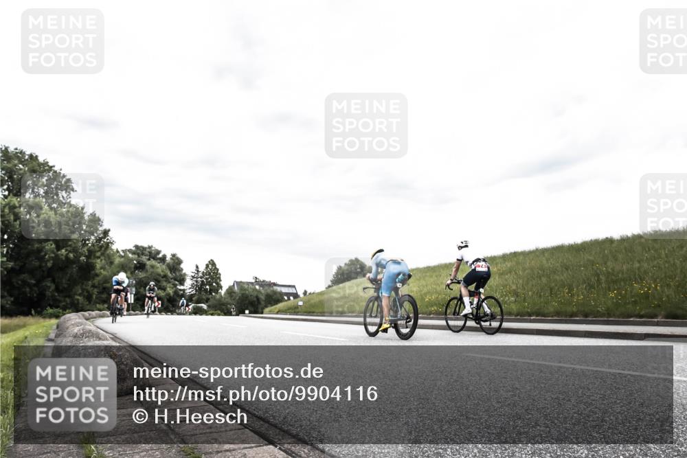 21.06.2026 - 29. Vierlanden-Triathlon H.Heesch http://msf.ph/oto/9904116 21.06.2026 10:24:31 Radfahren 84, 94, 169, 370, 552, 622 meine-sportfotos.de