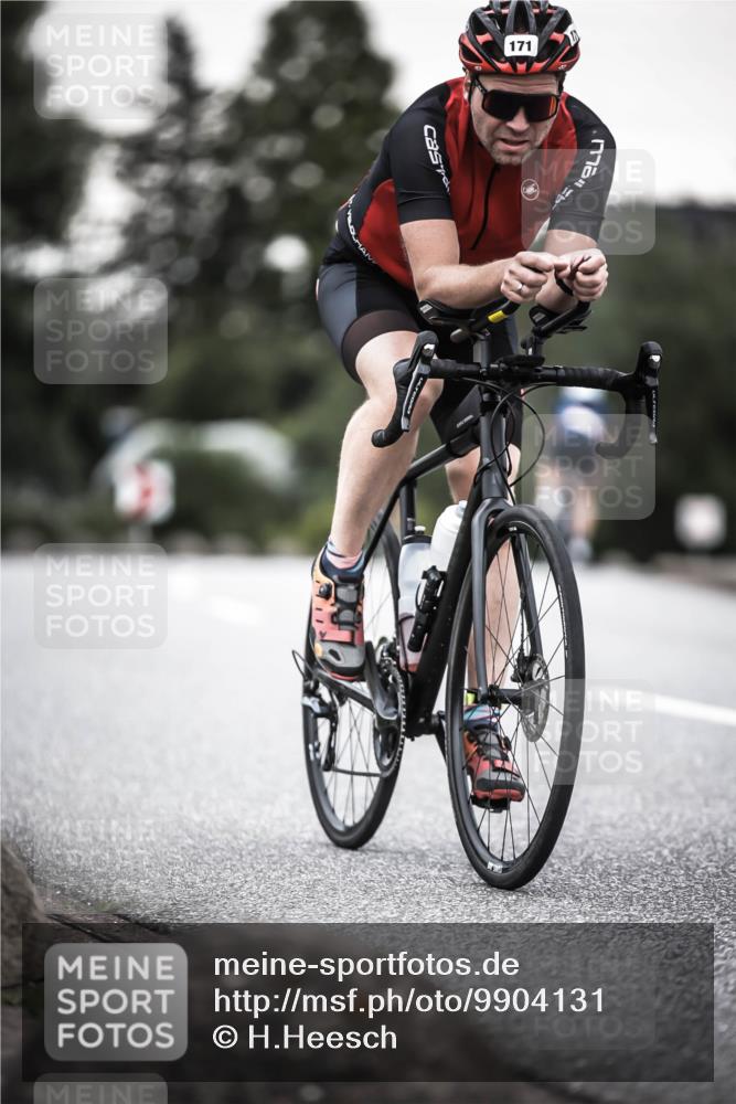21.06.2026 - 29. Vierlanden-Triathlon H.Heesch http://msf.ph/oto/9904131 21.06.2026 10:19:29 Radfahren 171, 184, 242 meine-sportfotos.de