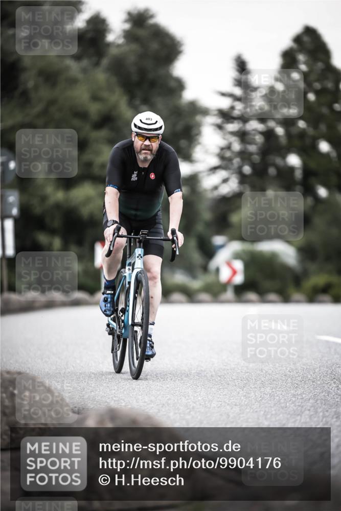 21.06.2026 - 29. Vierlanden-Triathlon H.Heesch http://msf.ph/oto/9904176 21.06.2026 10:19:38 Radfahren 403, 455 meine-sportfotos.de
