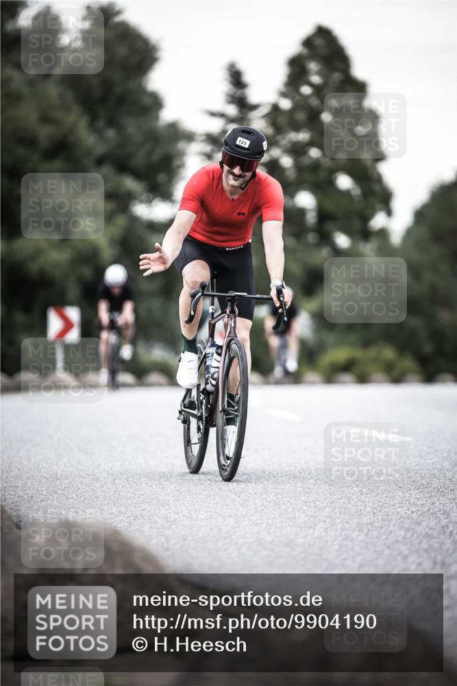 21.06.2026 - 29. Vierlanden-Triathlon H.Heesch http://msf.ph/oto/9904190 21.06.2026 10:18:32 Radfahren 87, 121, 393, 442, 446 meine-sportfotos.de