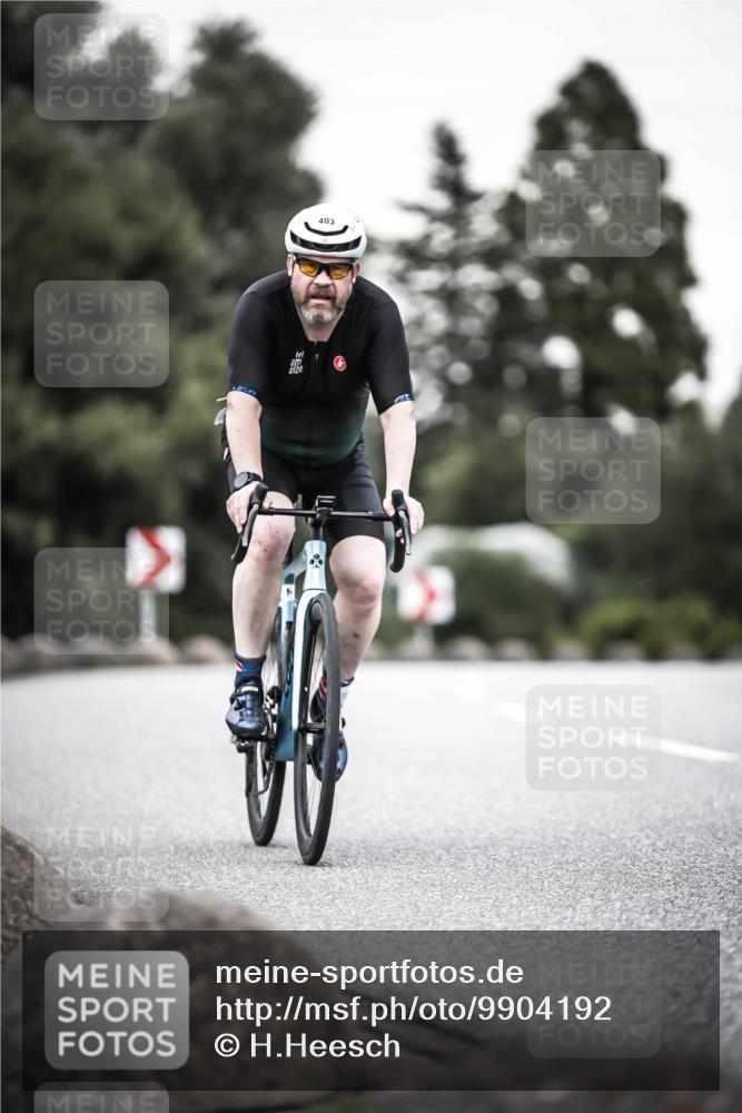 21.06.2026 - 29. Vierlanden-Triathlon H.Heesch http://msf.ph/oto/9904192 21.06.2026 10:19:38 Radfahren 403, 455 meine-sportfotos.de
