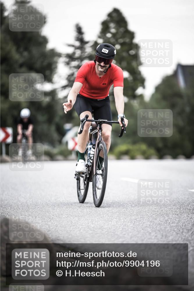 21.06.2026 - 29. Vierlanden-Triathlon H.Heesch http://msf.ph/oto/9904196 21.06.2026 10:18:32 Radfahren 87, 121, 393, 442, 446 meine-sportfotos.de
