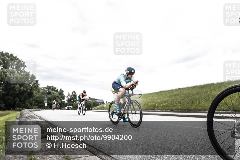 21.06.2026 - 29. Vierlanden-Triathlon H.Heesch http://msf.ph/oto/9904200 21.06.2026 10:25:16 Radfahren 76, 77, 98, 107, 506 meine-sportfotos.de