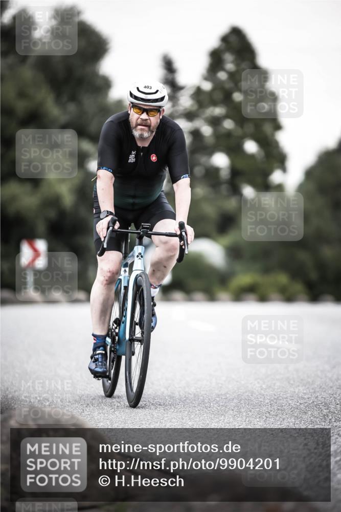 21.06.2026 - 29. Vierlanden-Triathlon H.Heesch http://msf.ph/oto/9904201 21.06.2026 10:19:39 Radfahren 403, 455 meine-sportfotos.de