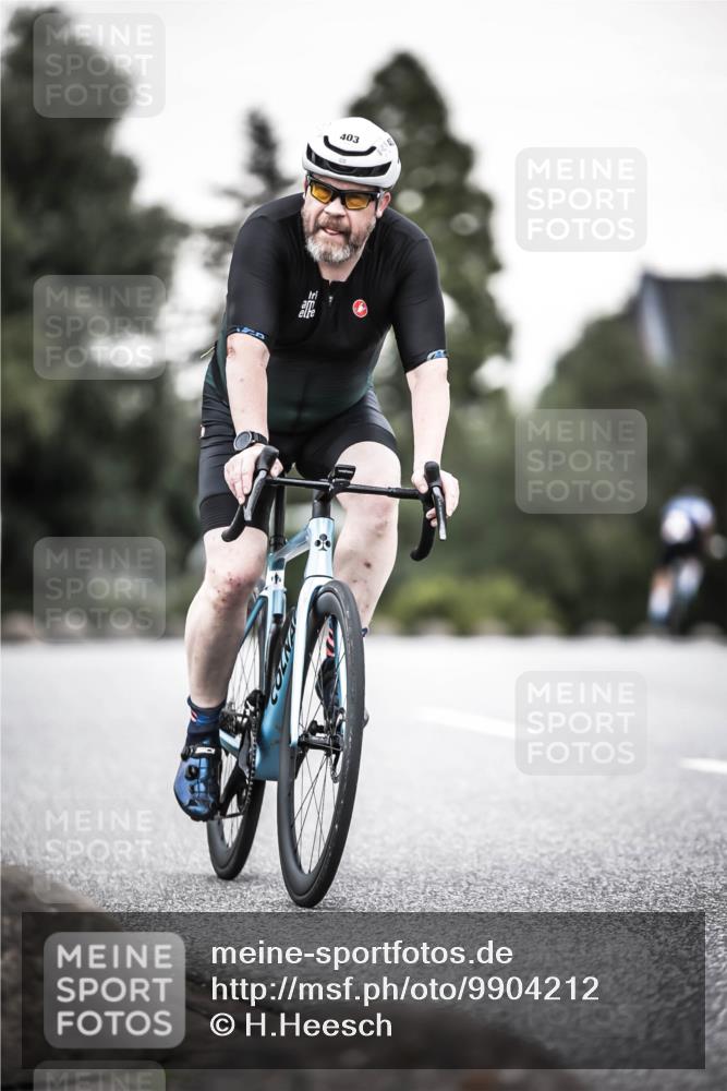 21.06.2026 - 29. Vierlanden-Triathlon H.Heesch http://msf.ph/oto/9904212 21.06.2026 10:19:39 Radfahren 403, 455 meine-sportfotos.de