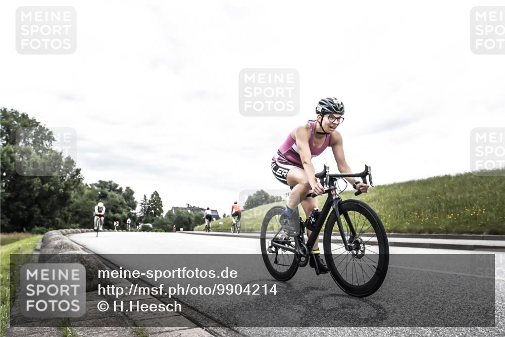 21.06.2026 - 29. Vierlanden-Triathlon H.Heesch http://msf.ph/oto/9904214 21.06.2026 10:25:21 Radfahren 168, 506, 521 meine-sportfotos.de