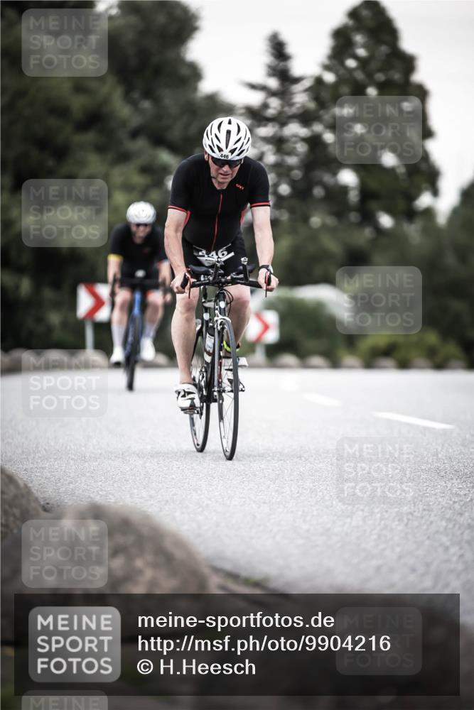 21.06.2026 - 29. Vierlanden-Triathlon H.Heesch http://msf.ph/oto/9904216 21.06.2026 10:18:36 Radfahren 442, 446 meine-sportfotos.de