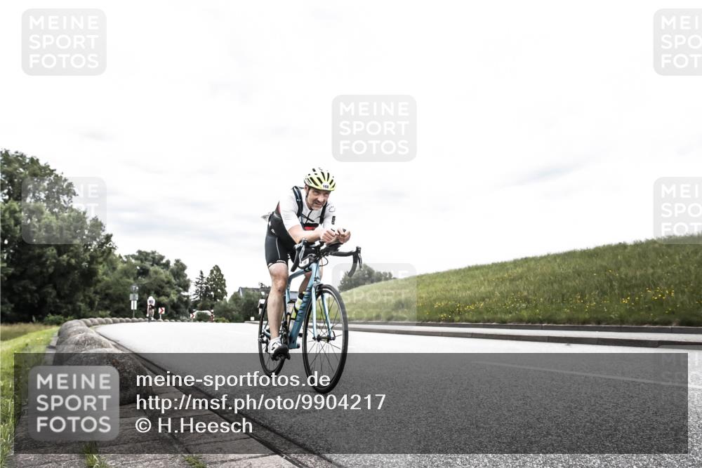 21.06.2026 - 29. Vierlanden-Triathlon H.Heesch http://msf.ph/oto/9904217 21.06.2026 10:25:22 Radfahren 168, 506, 521, 602 meine-sportfotos.de