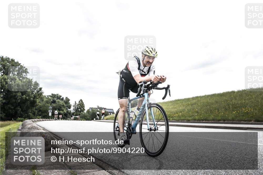 21.06.2026 - 29. Vierlanden-Triathlon H.Heesch http://msf.ph/oto/9904220 21.06.2026 10:25:23 Radfahren 168, 521, 602 meine-sportfotos.de