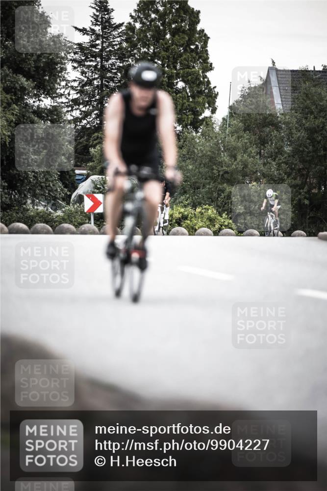 21.06.2026 - 29. Vierlanden-Triathlon H.Heesch http://msf.ph/oto/9904227 21.06.2026 10:19:50 Radfahren 18, 21, 69, 146, 268, 400 meine-sportfotos.de