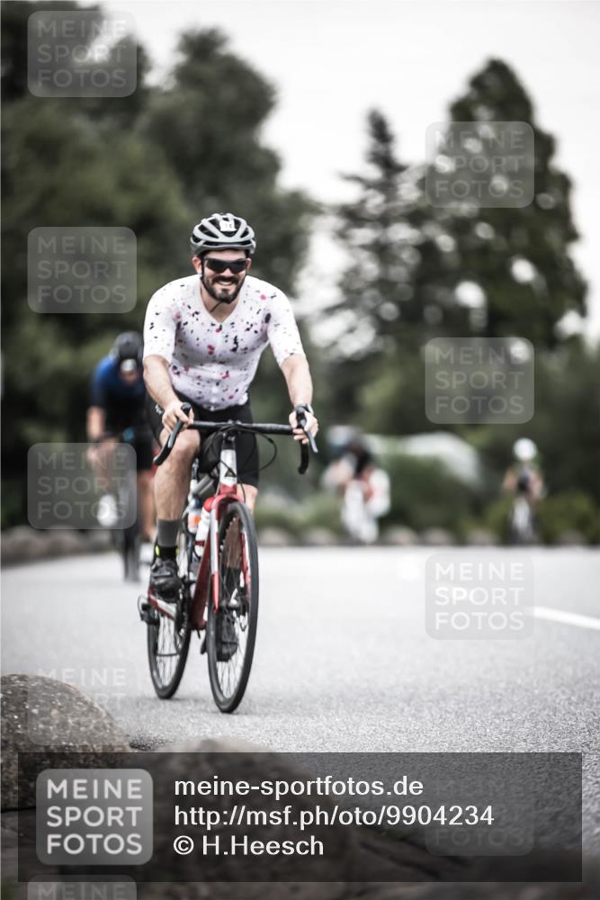21.06.2026 - 29. Vierlanden-Triathlon H.Heesch http://msf.ph/oto/9904234 21.06.2026 10:19:51 Radfahren 18, 21, 69, 146, 163, 268, 400 meine-sportfotos.de