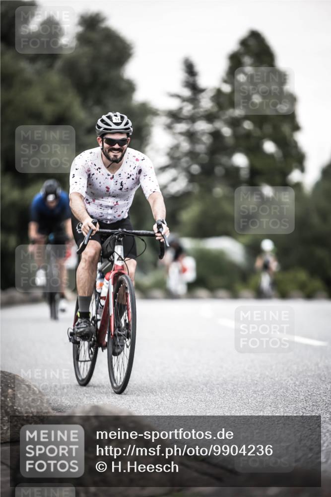 21.06.2026 - 29. Vierlanden-Triathlon H.Heesch http://msf.ph/oto/9904236 21.06.2026 10:19:51 Radfahren 18, 21, 69, 146, 163, 268, 400 meine-sportfotos.de