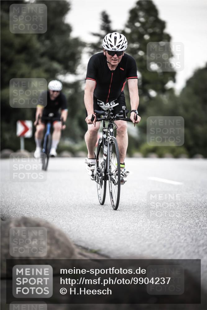 21.06.2026 - 29. Vierlanden-Triathlon H.Heesch http://msf.ph/oto/9904237 21.06.2026 10:18:36 Radfahren 442, 446 meine-sportfotos.de