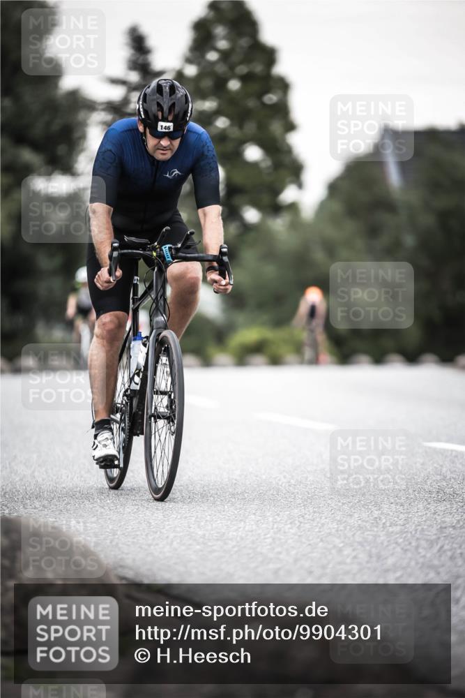 21.06.2026 - 29. Vierlanden-Triathlon H.Heesch http://msf.ph/oto/9904301 21.06.2026 10:19:53 Radfahren 18, 21, 69, 79, 146, 163, 268, 400 meine-sportfotos.de