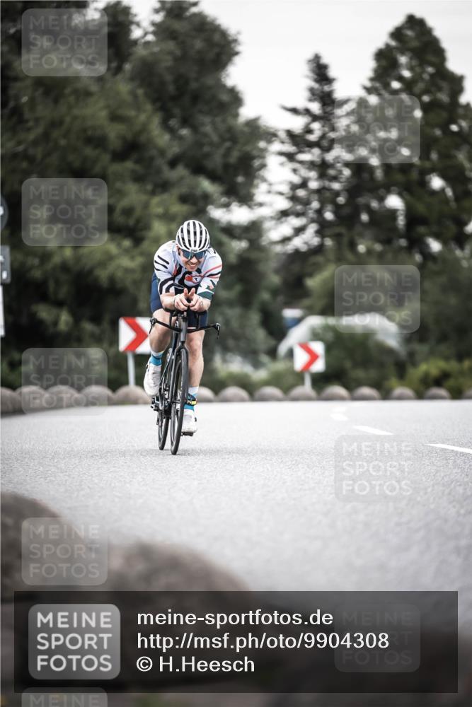 21.06.2026 - 29. Vierlanden-Triathlon H.Heesch http://msf.ph/oto/9904308 21.06.2026 10:18:46 Radfahren 148, 290 meine-sportfotos.de