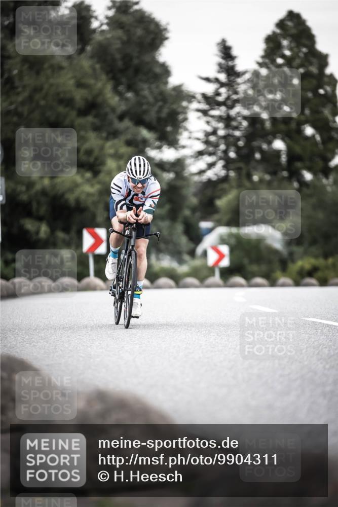 21.06.2026 - 29. Vierlanden-Triathlon H.Heesch http://msf.ph/oto/9904311 21.06.2026 10:18:46 Radfahren 148, 290 meine-sportfotos.de