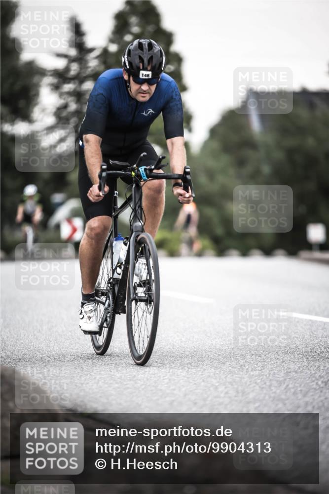 21.06.2026 - 29. Vierlanden-Triathlon H.Heesch http://msf.ph/oto/9904313 21.06.2026 10:19:54 Radfahren 18, 21, 69, 79, 146, 163, 268, 400 meine-sportfotos.de