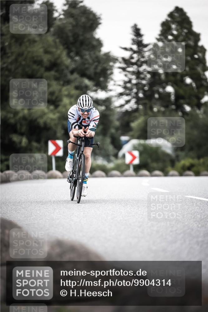 21.06.2026 - 29. Vierlanden-Triathlon H.Heesch http://msf.ph/oto/9904314 21.06.2026 10:18:46 Radfahren 148, 290 meine-sportfotos.de
