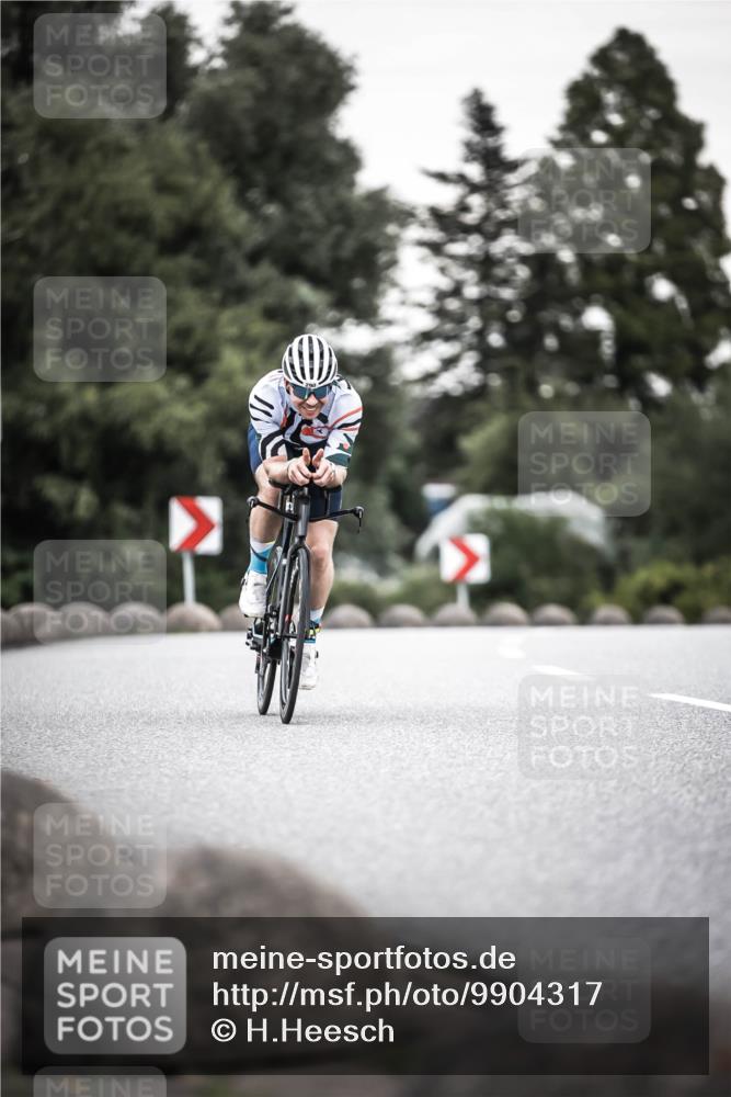 21.06.2026 - 29. Vierlanden-Triathlon H.Heesch http://msf.ph/oto/9904317 21.06.2026 10:18:46 Radfahren 148, 290 meine-sportfotos.de