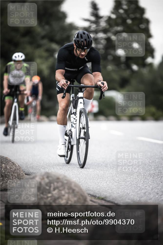 21.06.2026 - 29. Vierlanden-Triathlon H.Heesch http://msf.ph/oto/9904370 21.06.2026 10:19:58 Radfahren 69, 79, 163, 432 meine-sportfotos.de