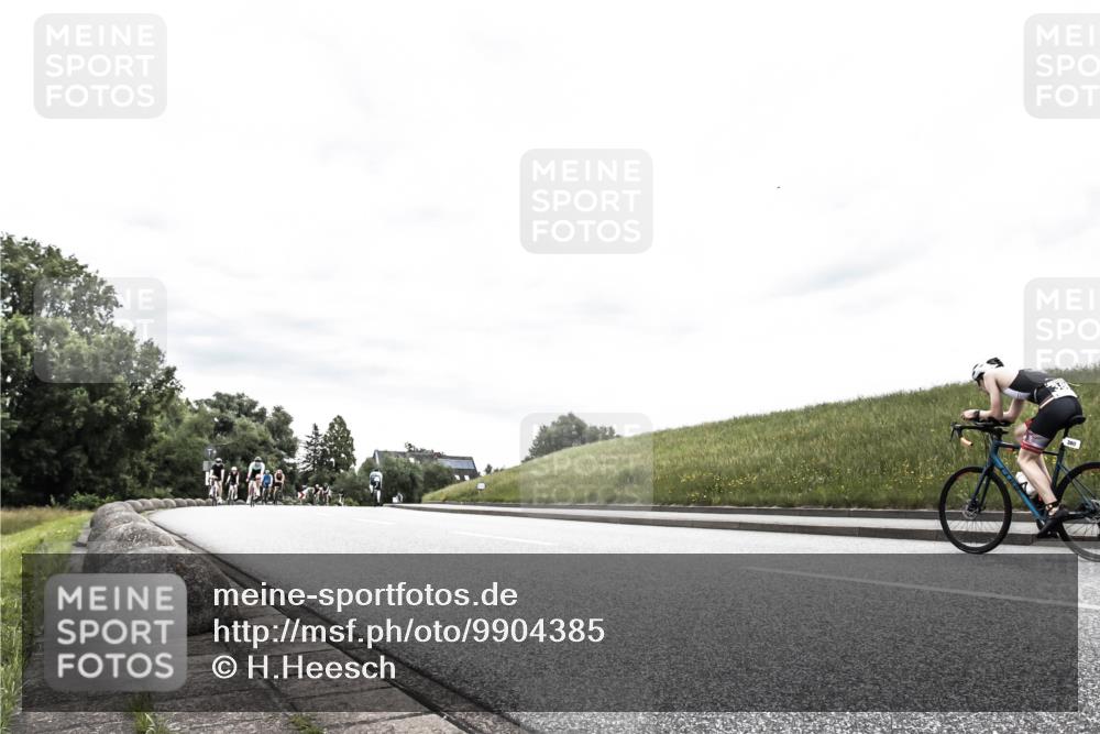 21.06.2026 - 29. Vierlanden-Triathlon H.Heesch http://msf.ph/oto/9904385 21.06.2026 10:25:58 Radfahren 8, 382, 383, 384 meine-sportfotos.de