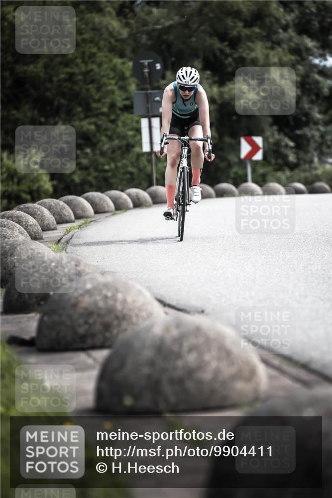 21.06.2026 - 29. Vierlanden-Triathlon H.Heesch http://msf.ph/oto/9904411 21.06.2026 11:36:20 Radfahren 43, 246, 771, 833 meine-sportfotos.de